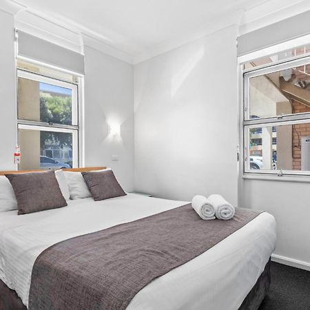 أدليد Taft Apartments المظهر الخارجي الصورة