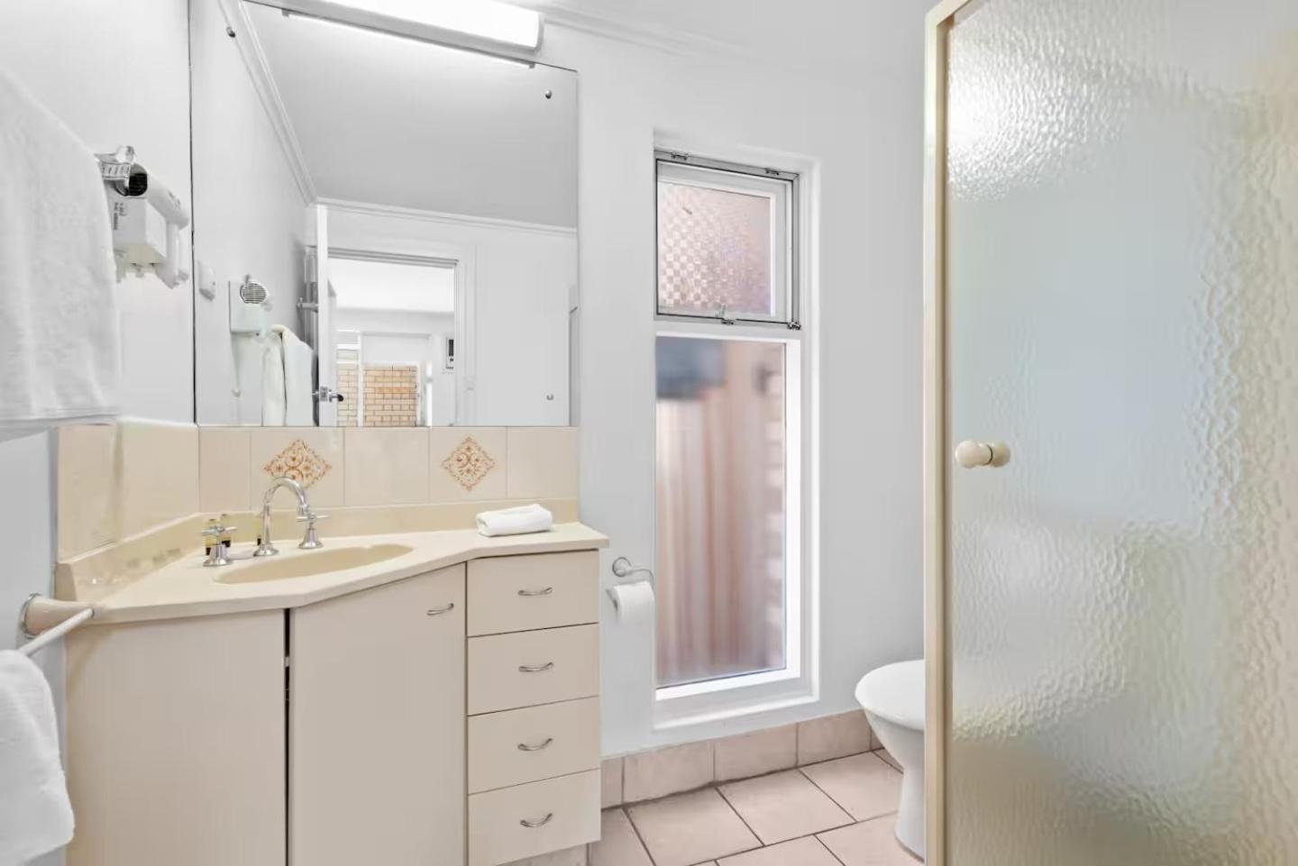 أدليد Taft Apartments المظهر الخارجي الصورة